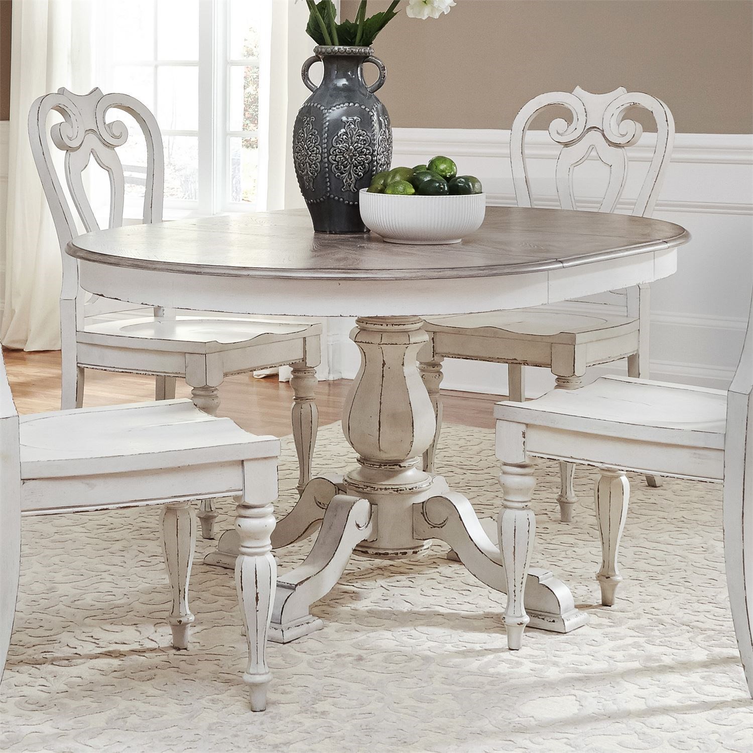 Liberty Furniture Magnolia Manor Pedestal Table with Leaf Sheely's
